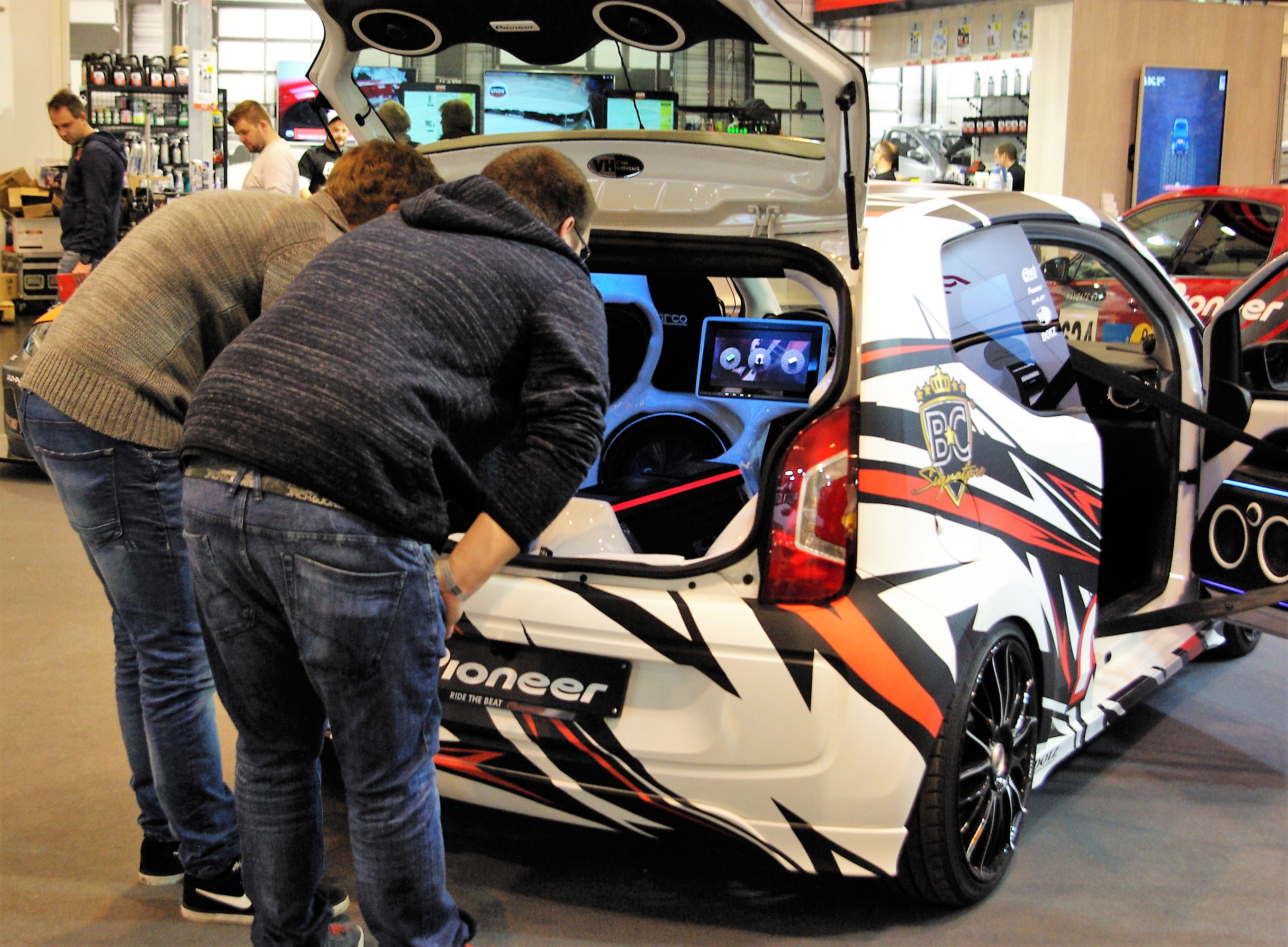 EMMA Global EMMA, the global car lifestyle network